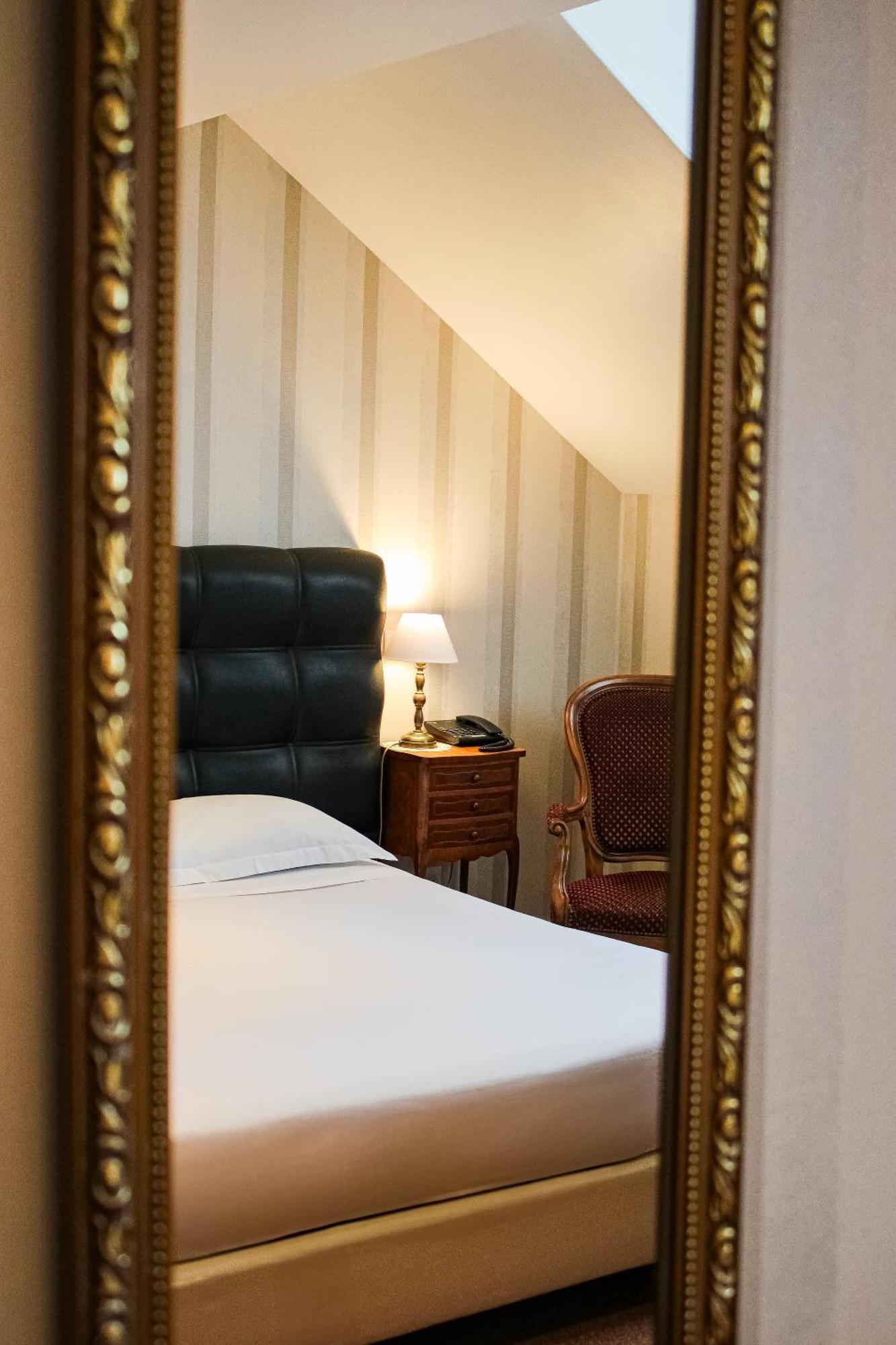 Hotel La Villa Fleurie Beaune  Eksteriør bilde