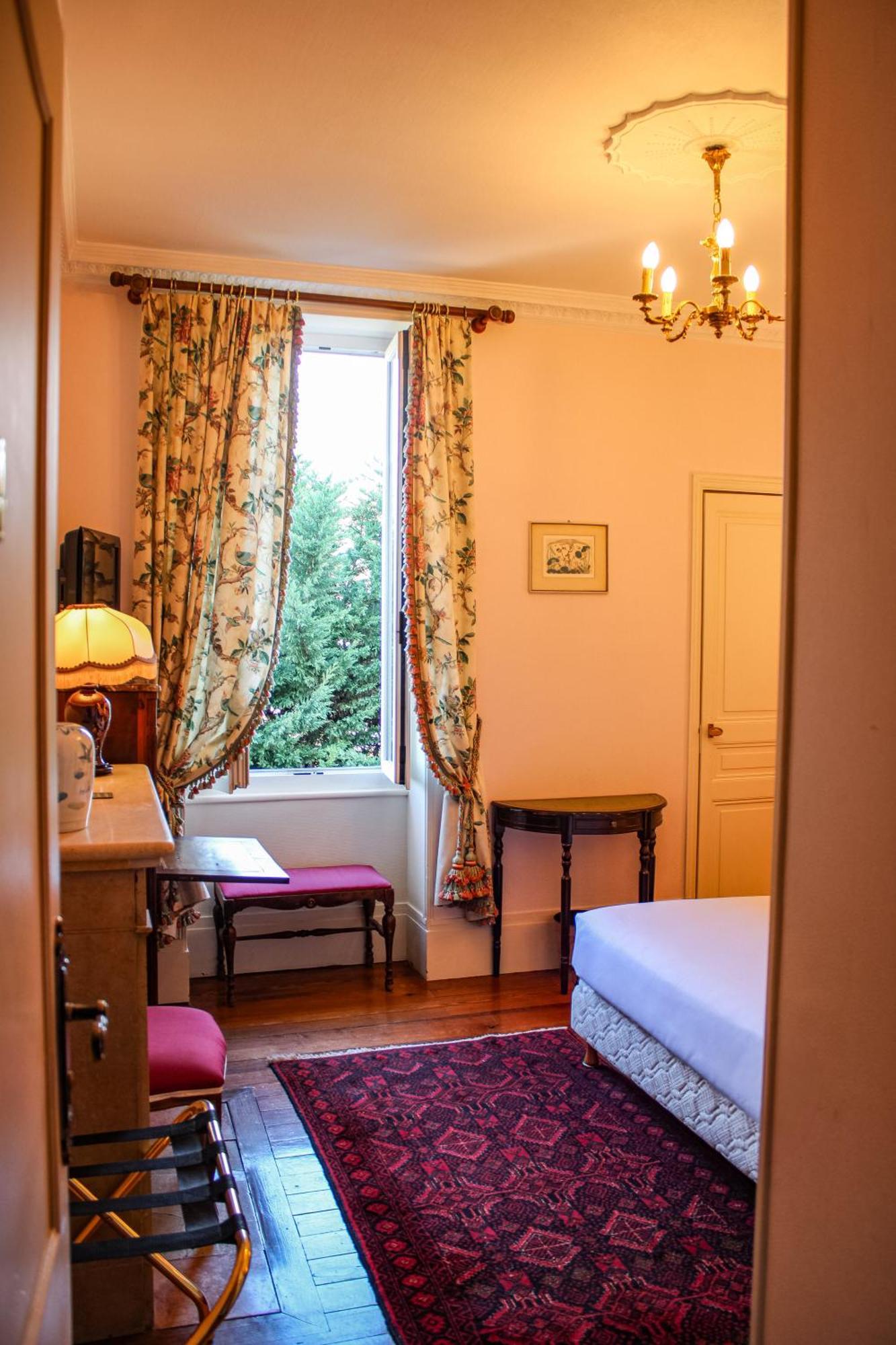 Hotel La Villa Fleurie Beaune  Eksteriør bilde